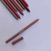 خط لب مدادی شمعی دراگون