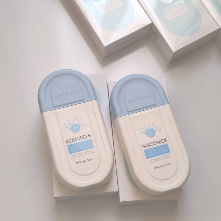 کرم ضد افتاب استیلن90spf بی رنگ حجم100 میل مناسب انواع پوست